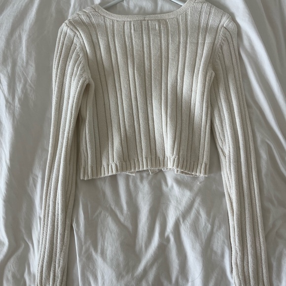 Cropped Cardigan - Picture 4 of 4